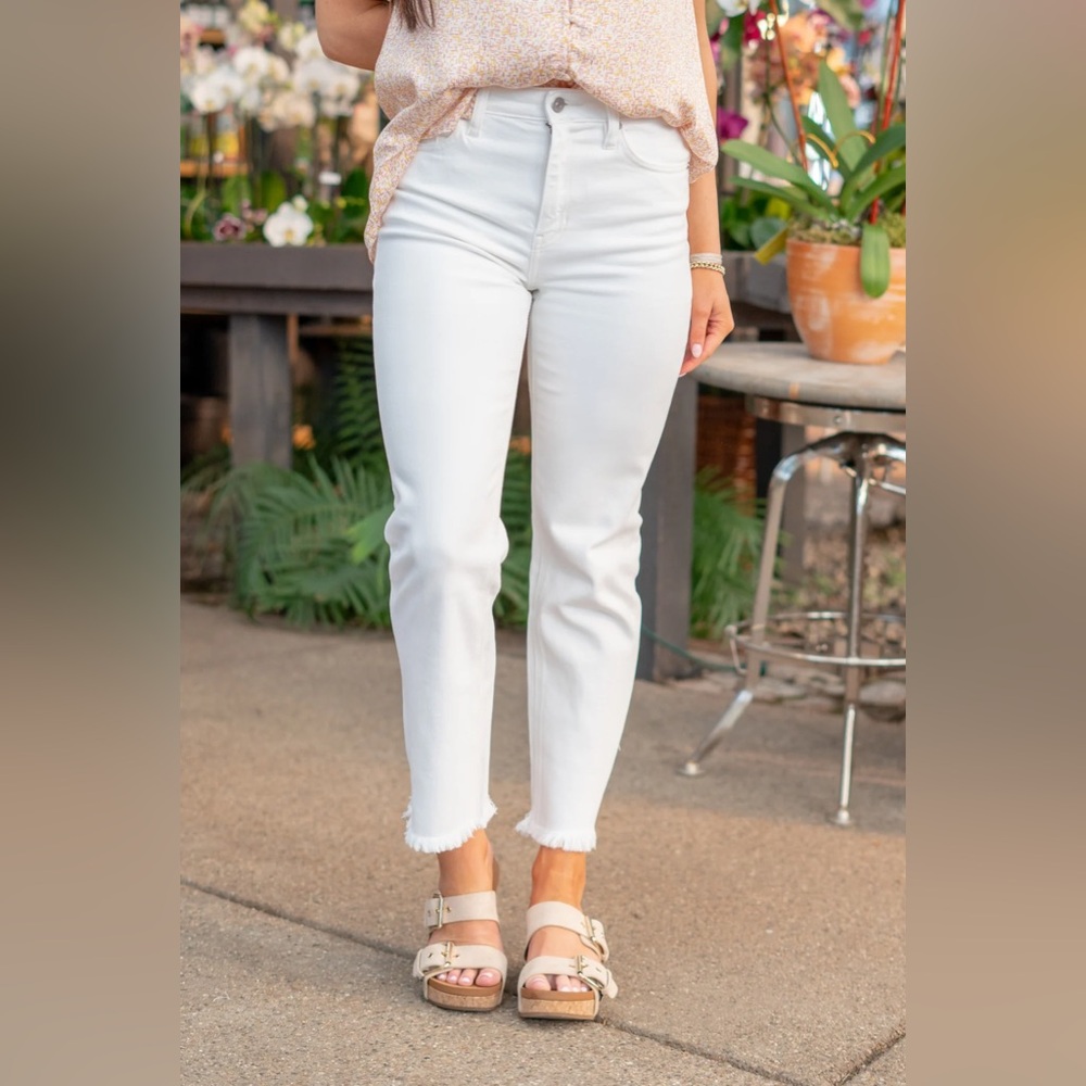 Kancan White Frayed Hem Jeans NWOT